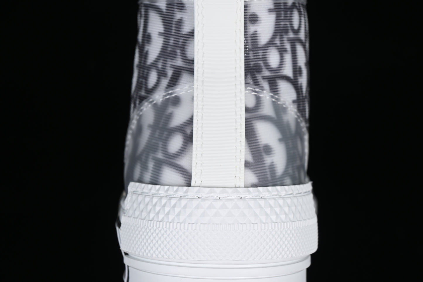 Dior B23