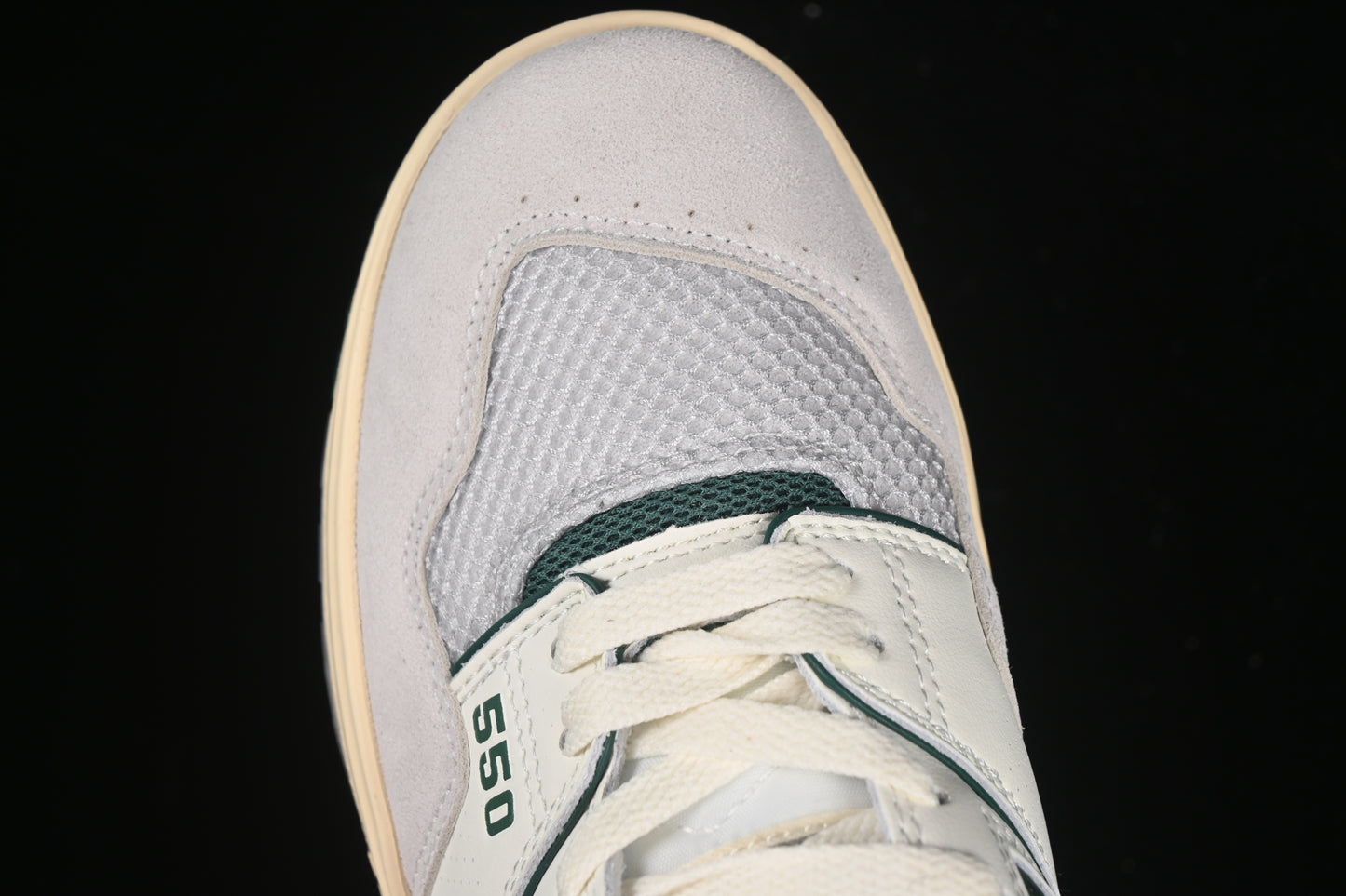 New Balance BB550