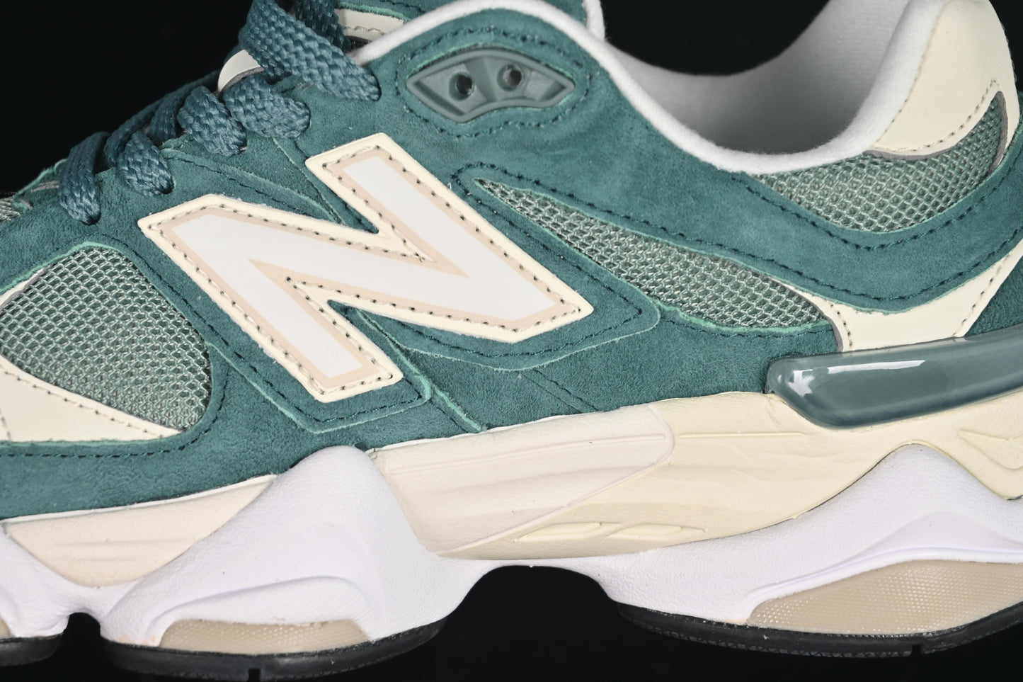 New Balance NB9060