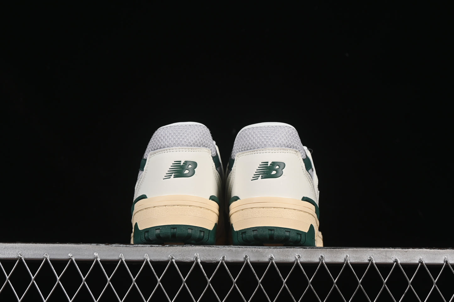 New Balance BB550