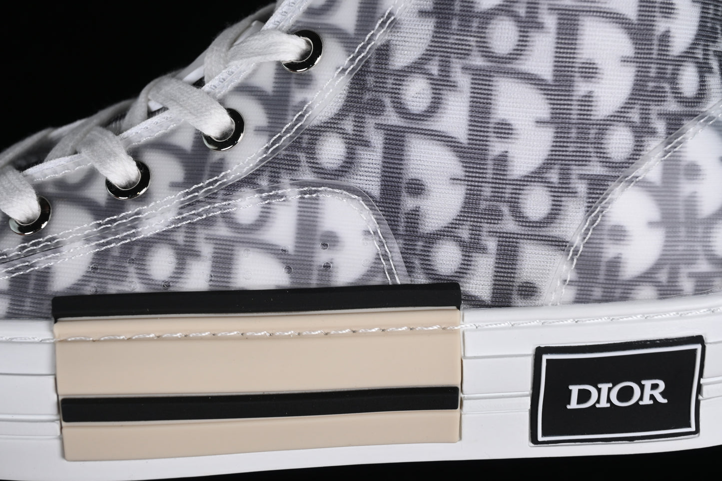 Dior B23