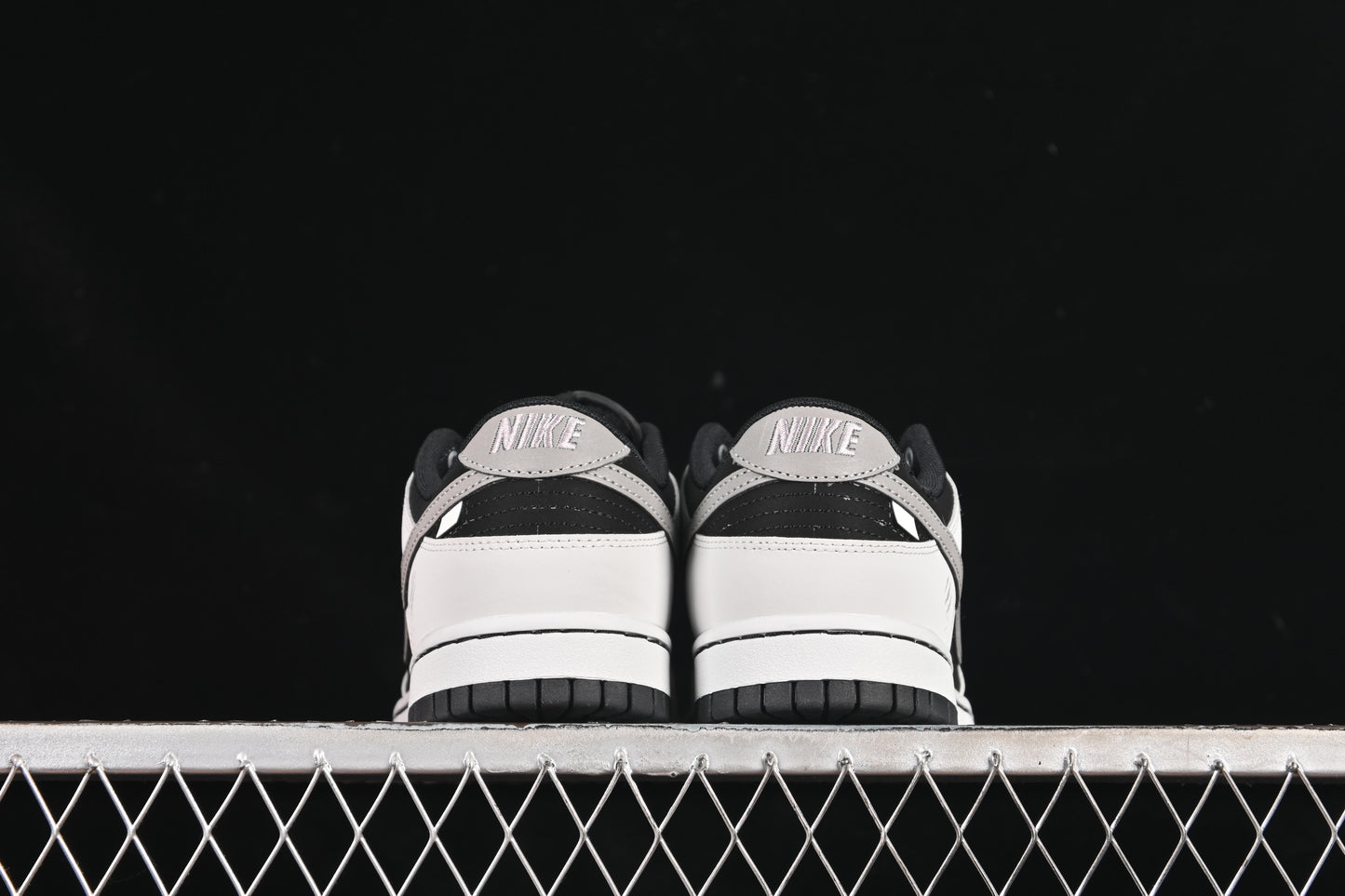 Nike SB Dunk Low