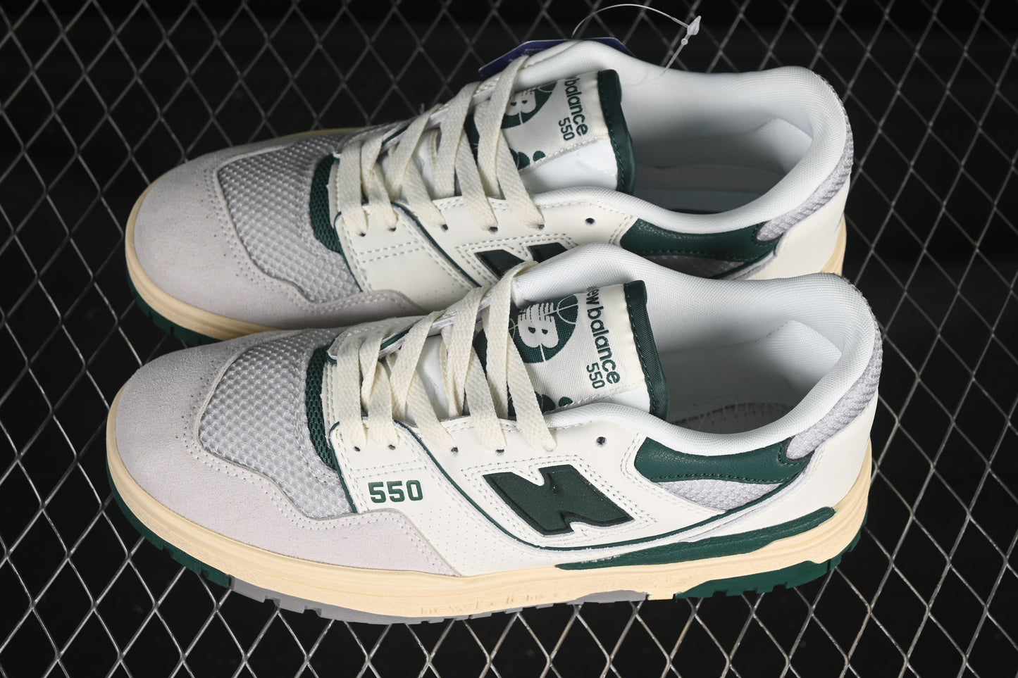 New Balance BB550