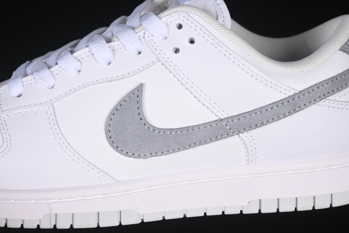 Nike SB Dunk Low