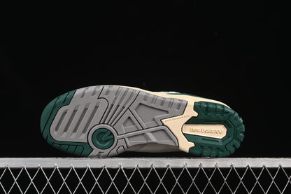 New Balance BB550