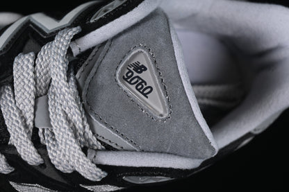 New Balance NB9060