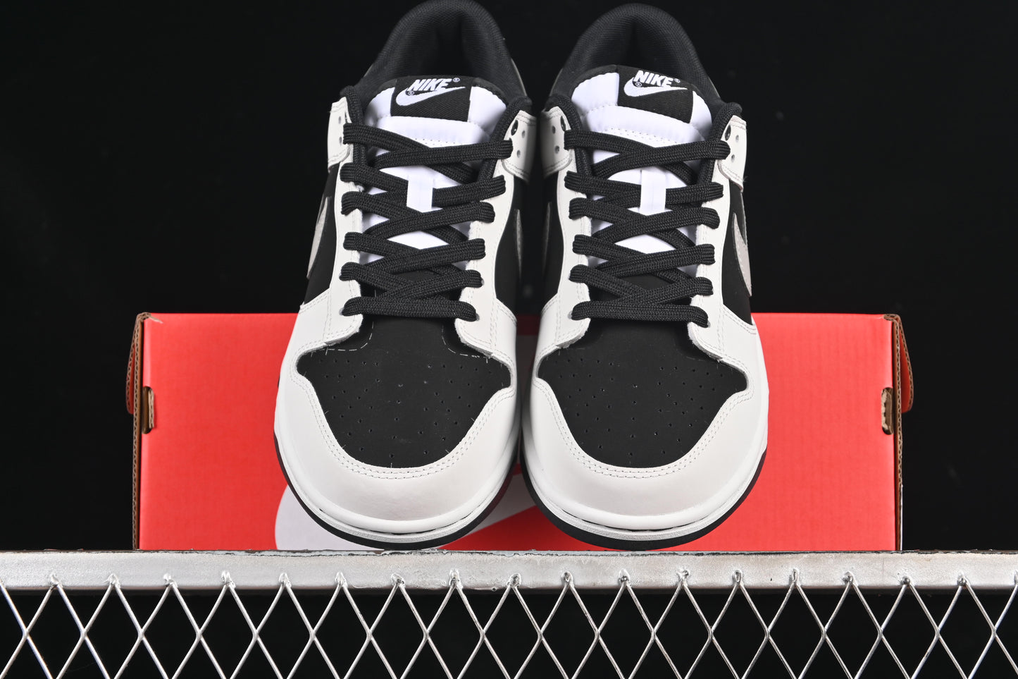 Nike SB Dunk Low