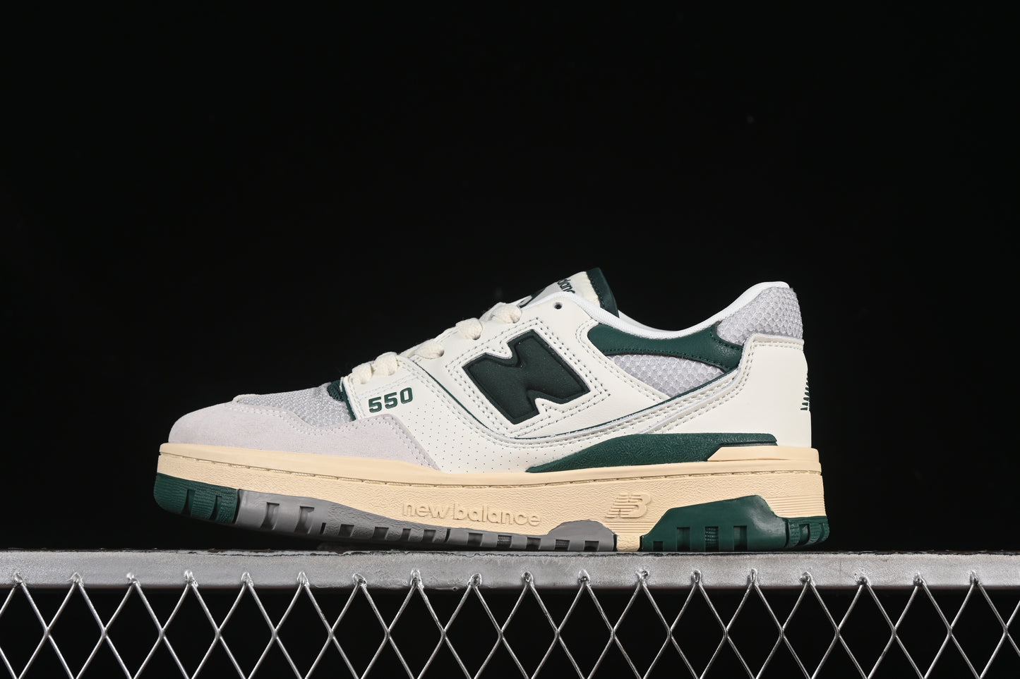 New Balance BB550