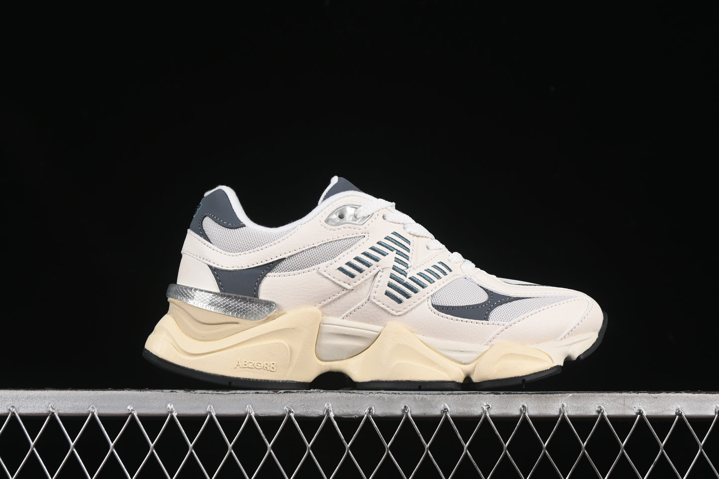 New Balance NB9060