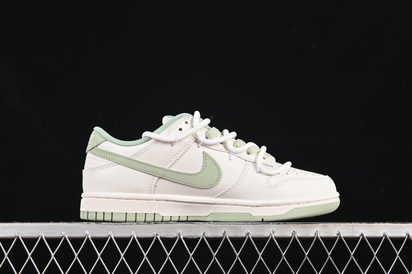 Nike SB Dunk Low "Just Do It"
