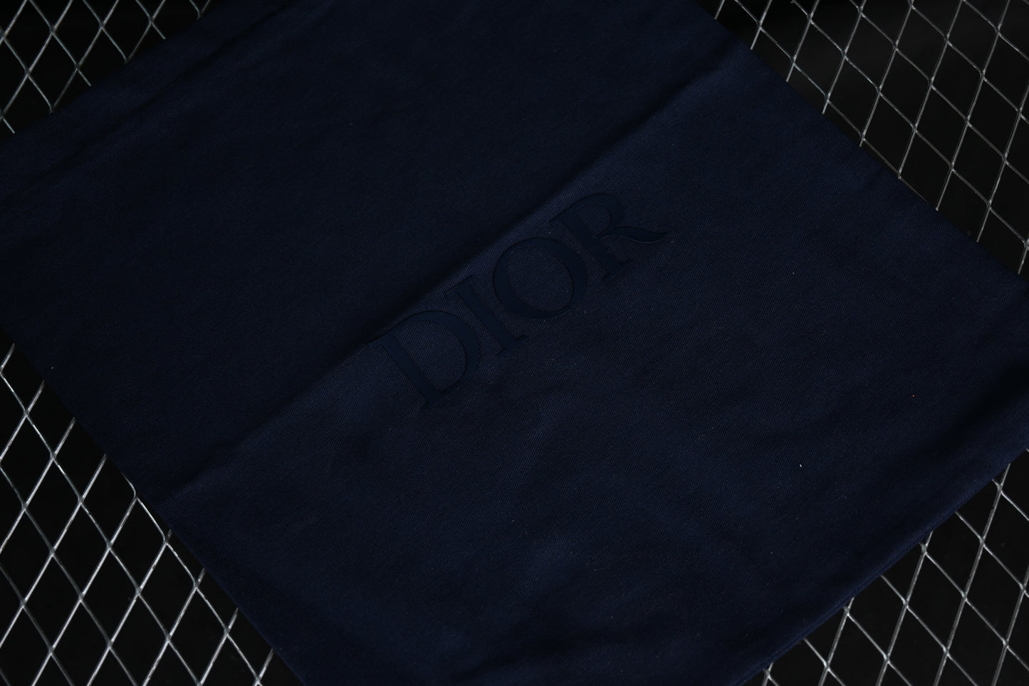 Dior B23