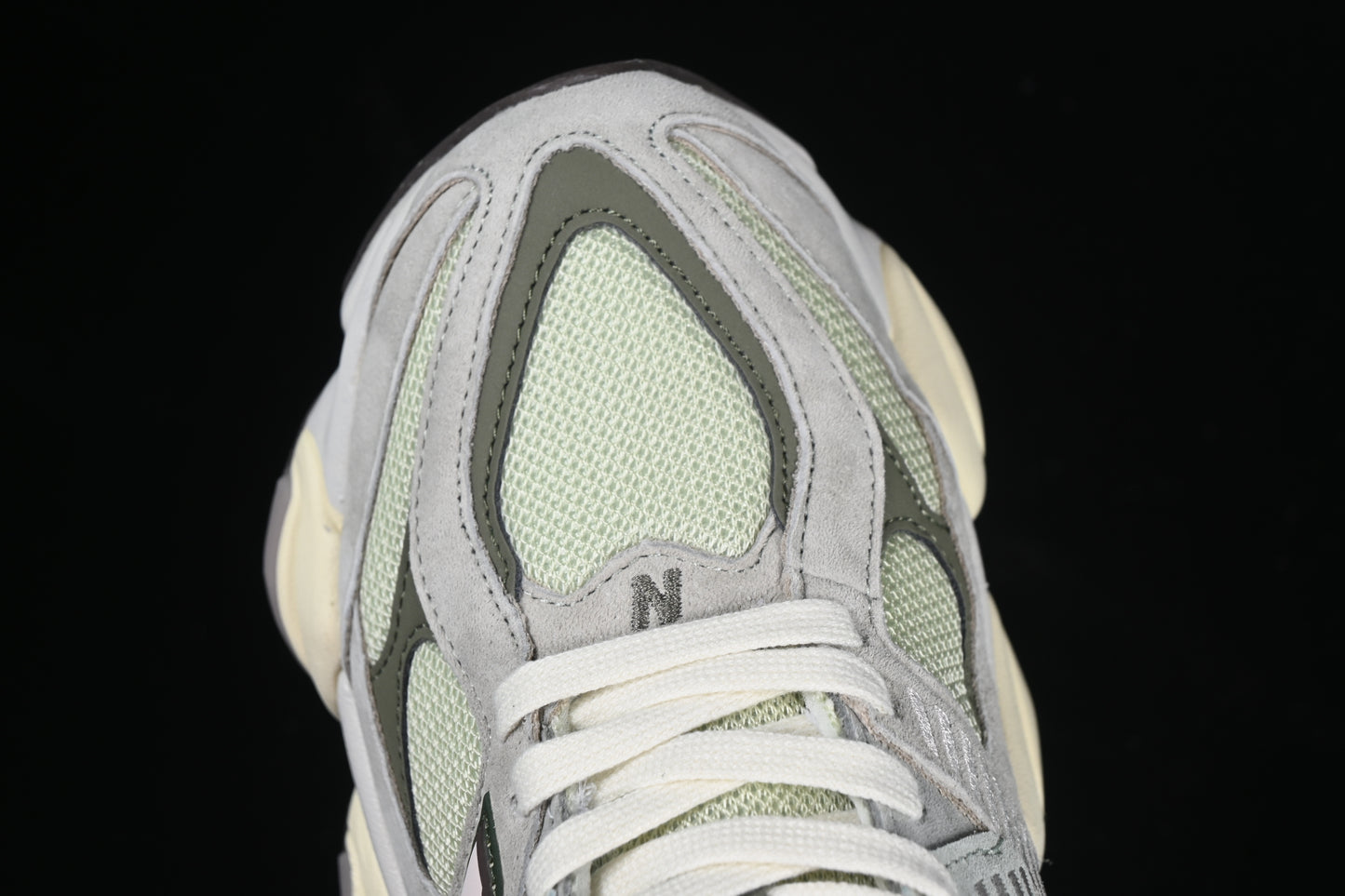 New Balance NB9060