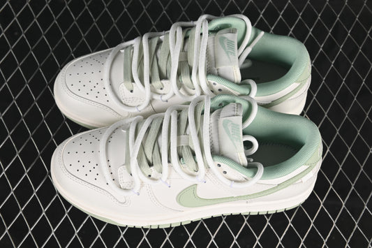 Nike SB Dunk Low "Just Do It"