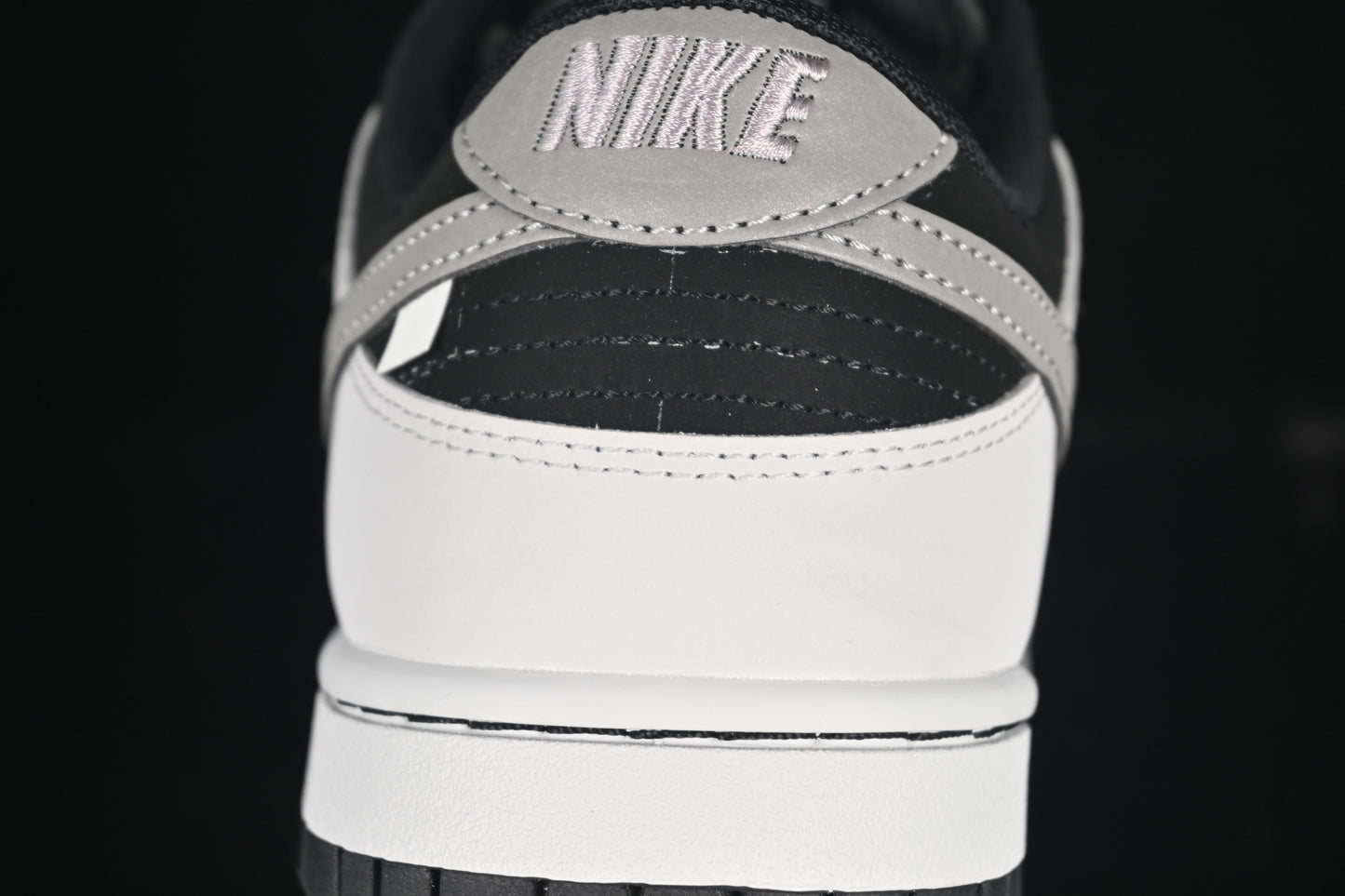 Nike SB Dunk Low